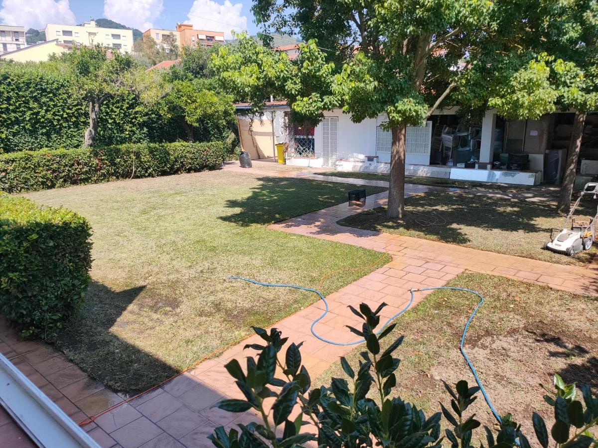 Villa Picarielli Salerno Bagian luar foto